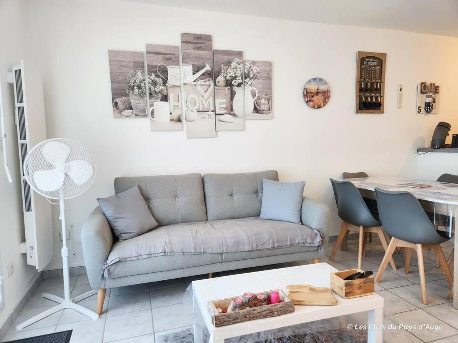 Bel F3 En Avec Piscine, Baignoire Balneo Apartment